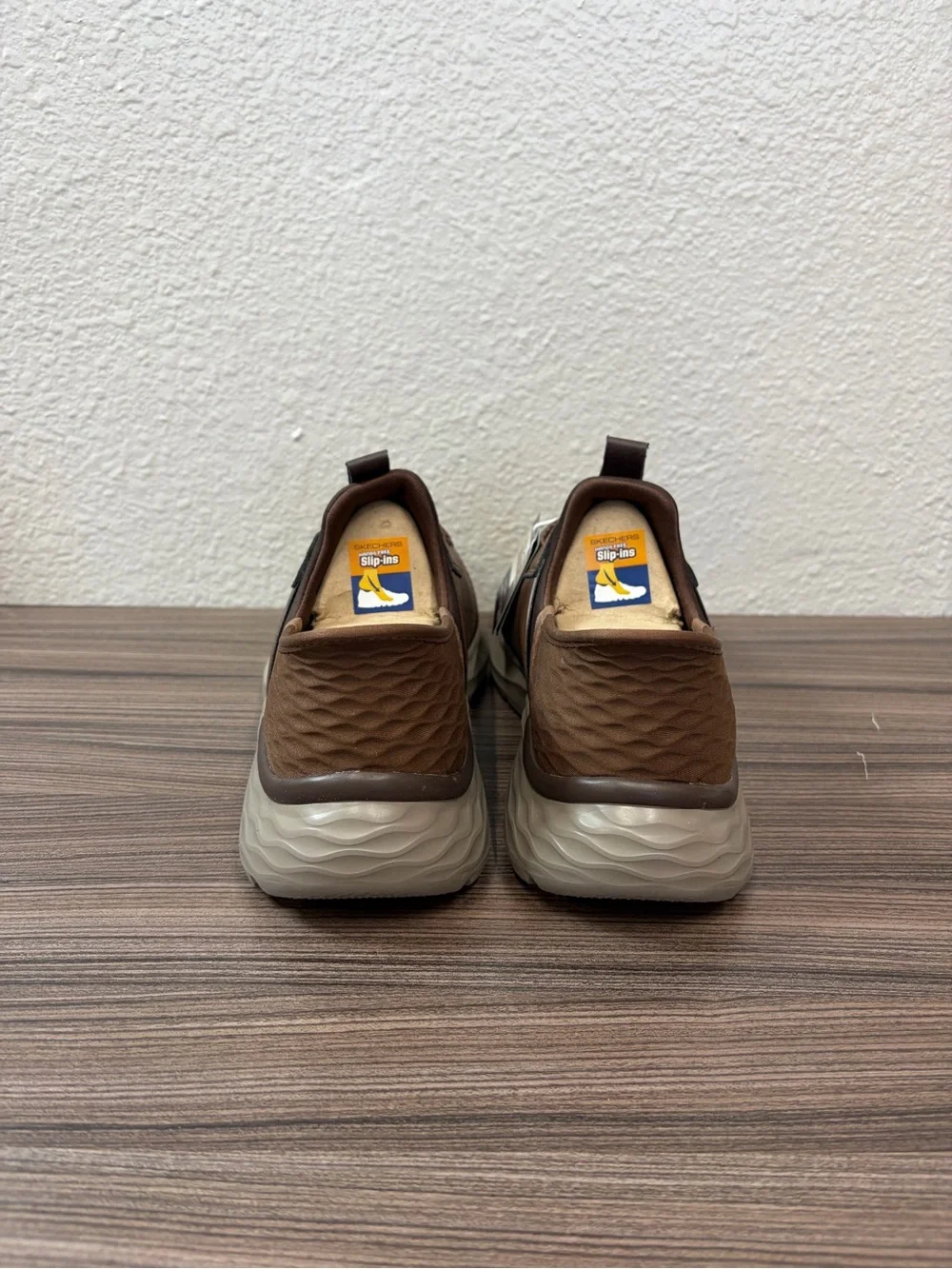 Skechers Men's Brown Knit Lace-Up Casual Sneakers